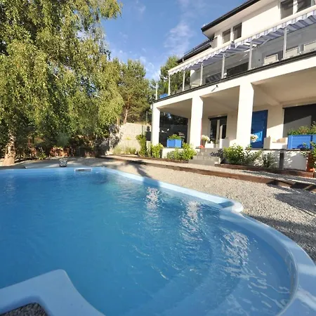 Vila Santorini *