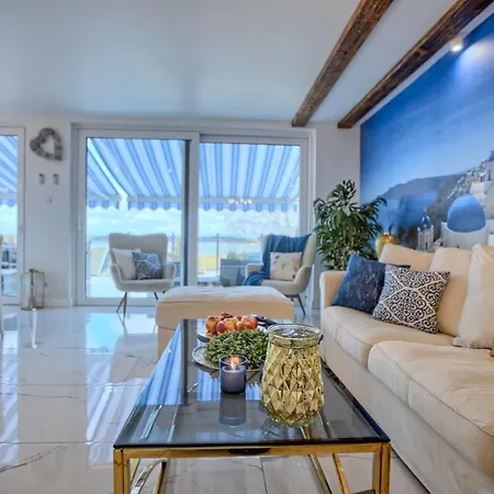 Santorini 别墅 Konarzyny (Koscierzyna)