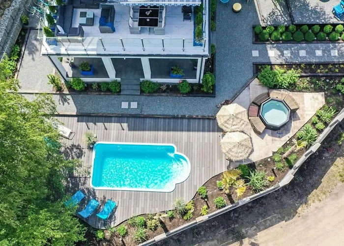 Santorini * Konarzyny (Koscierzyna)