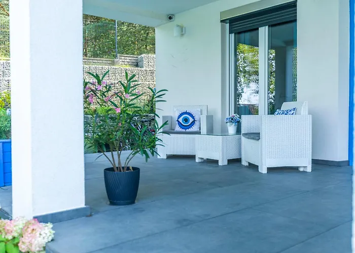 فيلة Santorini Konarzyny (Koscierzyna)